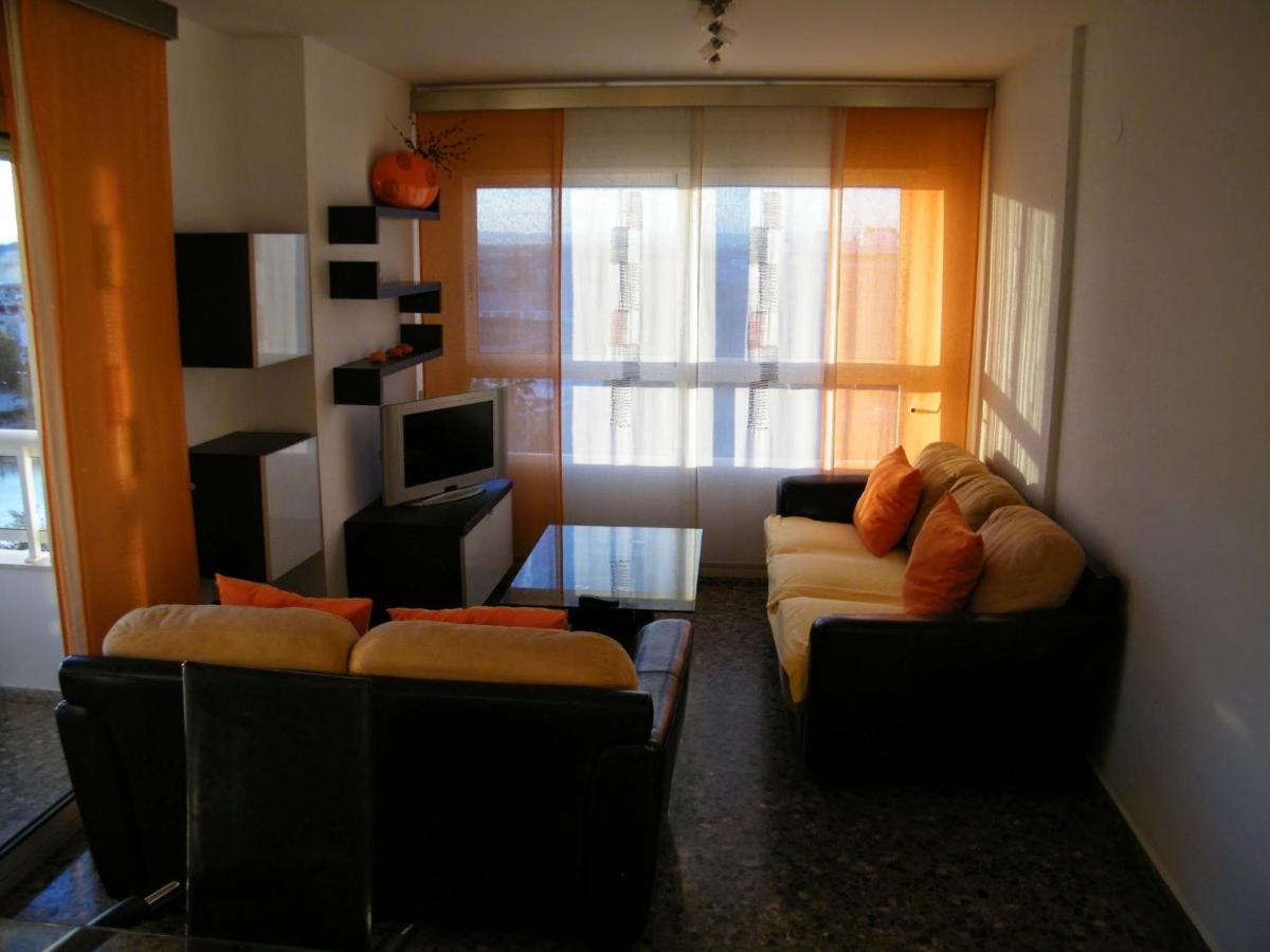 كولرا Apartamentos Milenio الغرفة الصورة